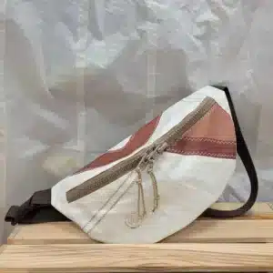 Sac AMBRE – Grand sac banane en voile recyclée – 35×20 cm - tan