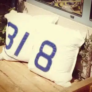 Coussin en voile recyclée – 50×50 cm