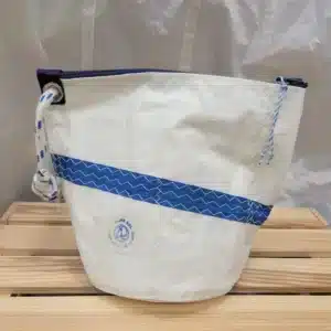 Trousse de toilette MOUSSE en voile recyclée – 24×18 cm – Blanc bleu