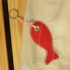 Porte-clés Poisson en voile recyclée – Rouge