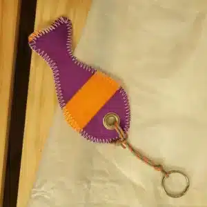 Porte-clés Poisson en voile recyclée – Violet