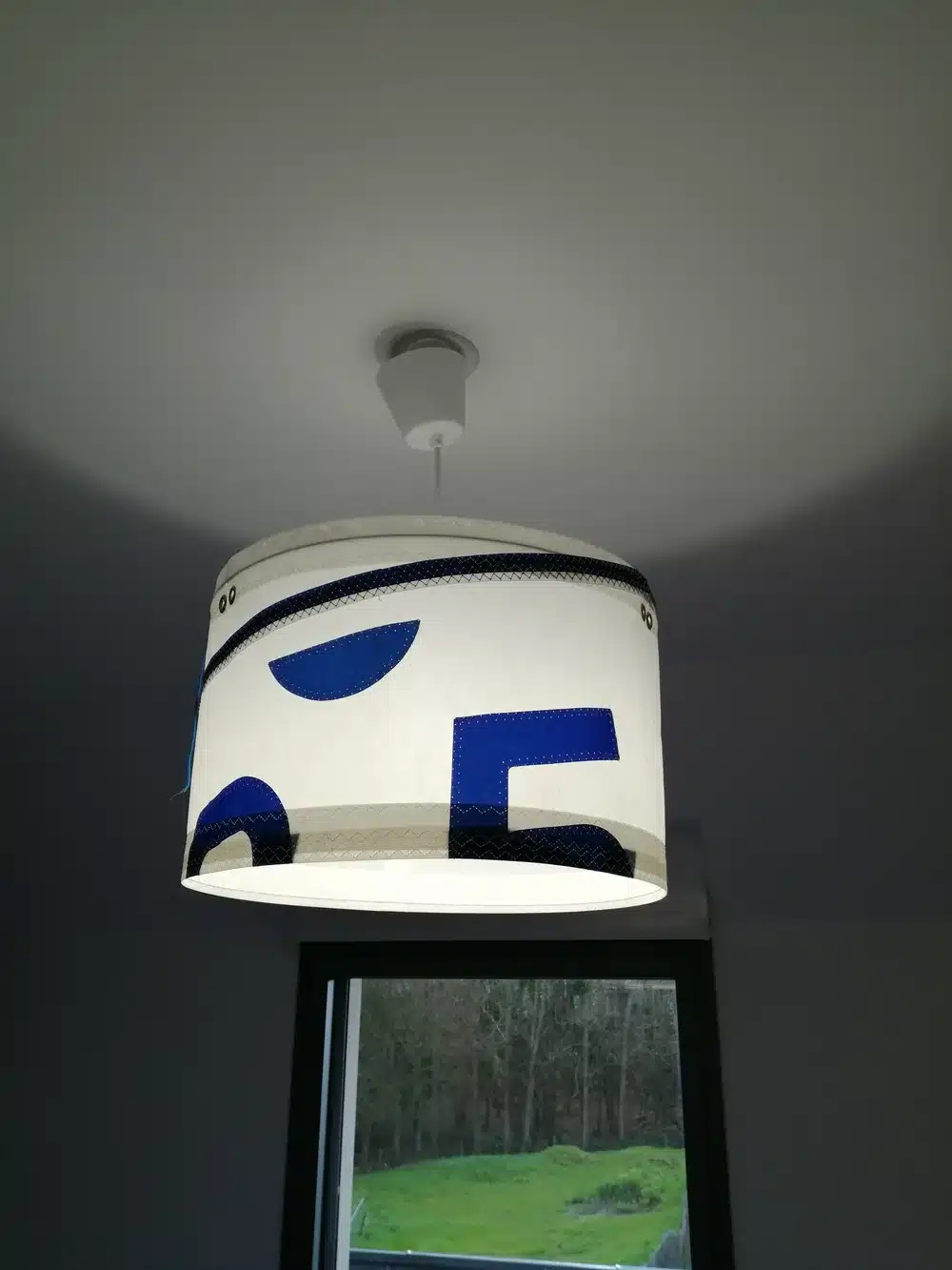 Suspension en voile recyclée – 40 cm de diamètre